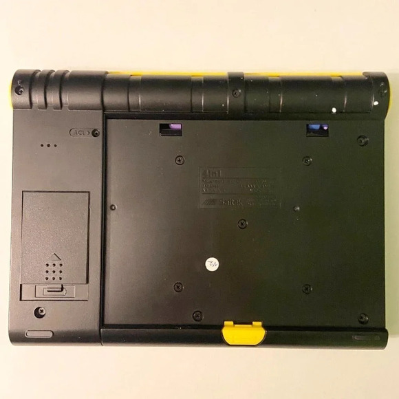 Vintage 1999 Saitek Electronic 4 in 1 Game Chess Checkers Line of 4  Top Mind - Picture 8 of 16